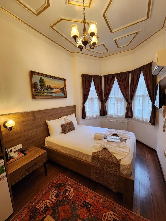 Otel Kadikoey White House