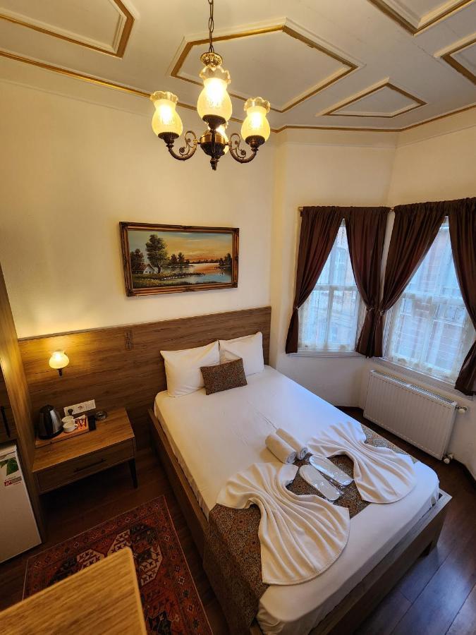 Otel Kadikoey White House