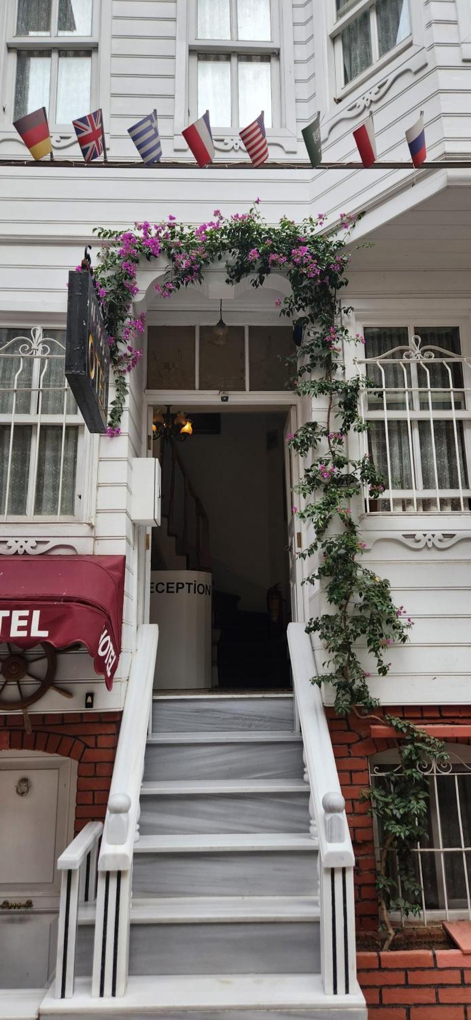 Kadikoey White House 3* İstanbul