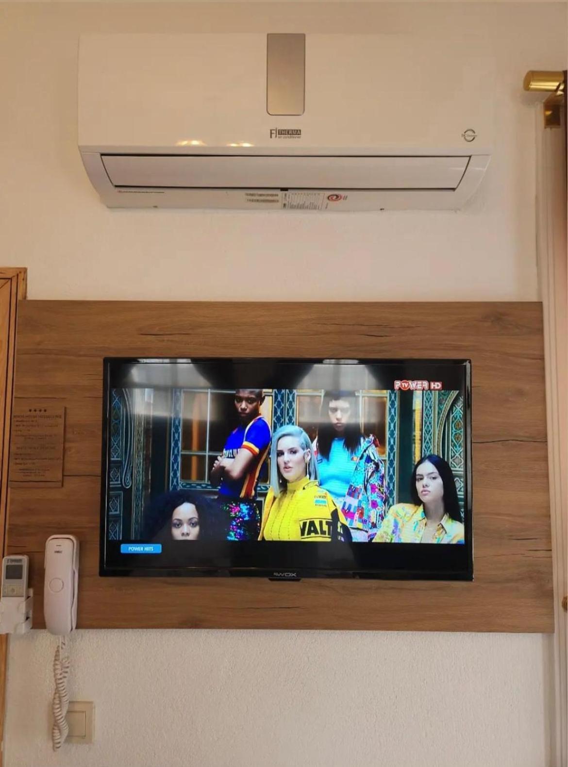 Otel Kadikoey White House 3*